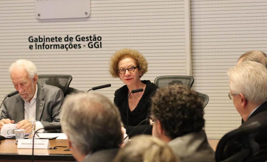 Paraná e Hungria firmam parceria nas áreas de inovação e tecnologia