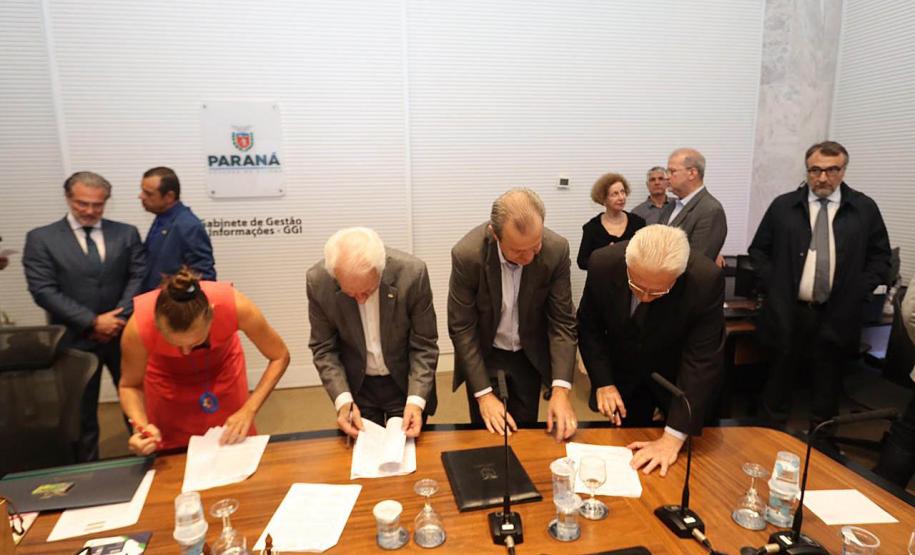 Paraná e Hungria firmam parceria nas áreas de inovação e tecnologia