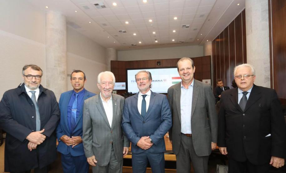 Paraná e Hungria firmam parceria nas áreas de inovação e tecnologia