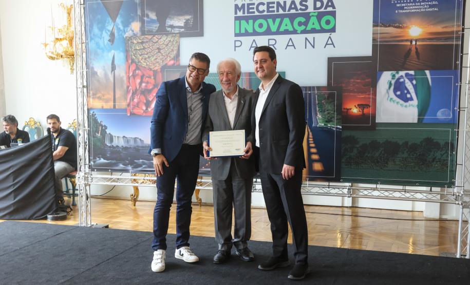 Em solenidade no Palácio Iguaçu, prêmio homenageia destaques da inovação