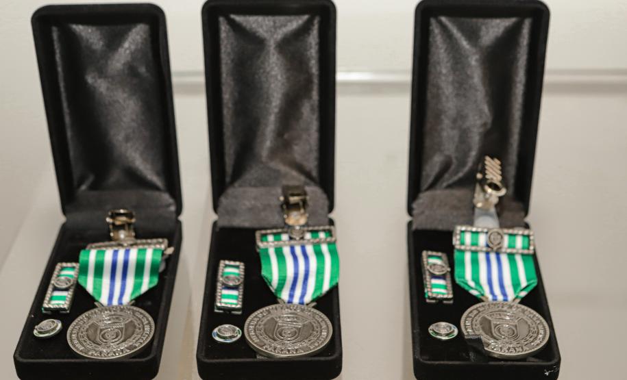 Paraná homenageia militares da FAB por encontrarem avião que caiu com servidores do Estado