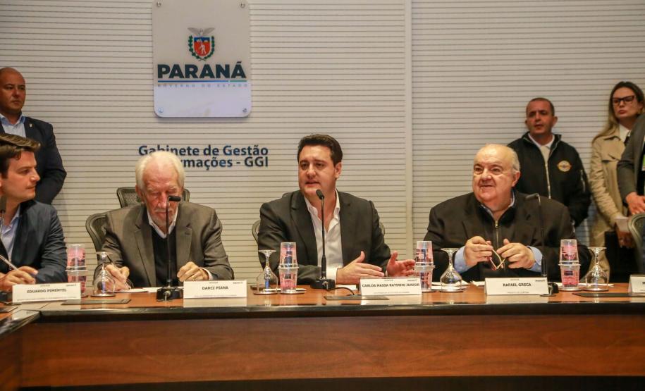 Governo do Estado libera R$ 20 milhões para pavimentação em cinco bairros de Curitiba