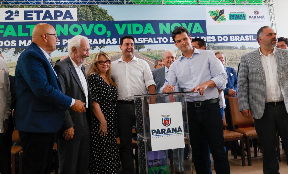 Governador anuncia R$ 132 milhões para nova fase do Asfalto Novo, Vida Nova