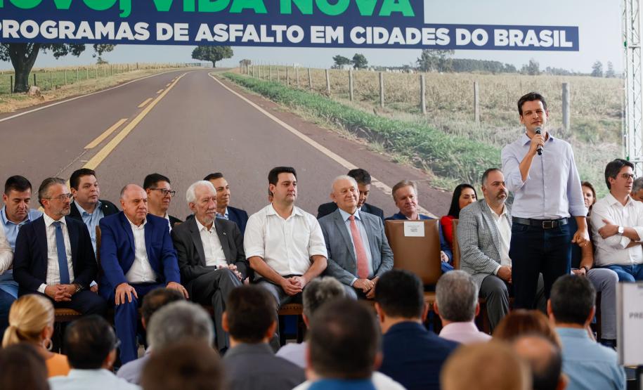 Governador anuncia R$ 132 milhões para nova fase do Asfalto Novo, Vida Nova