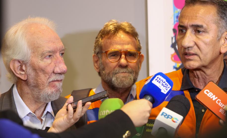 Vice-governador e ministro da Integração se reúnem com moradores de União da Vitória