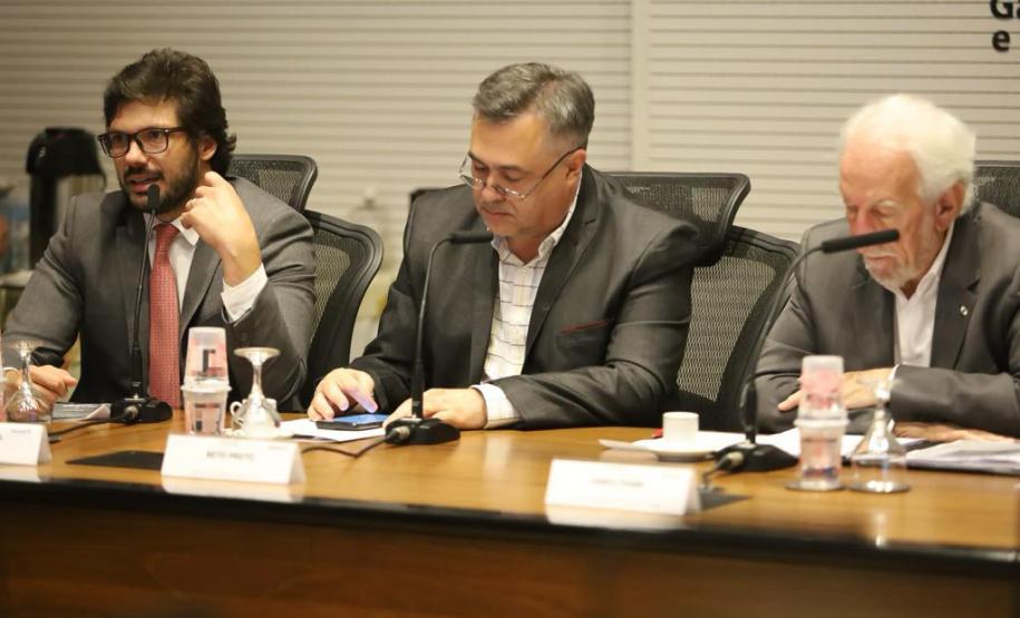 Governo e Landis+Gyr firmam compromisso para novos projetos de obras na saúde