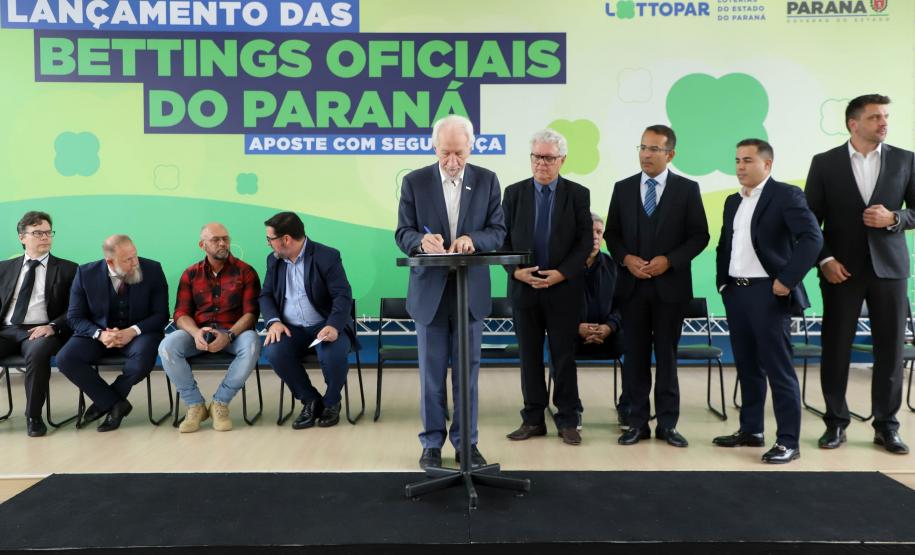 Com empresas credenciadas, Lottopar autoriza início das operações de apostas esportivas