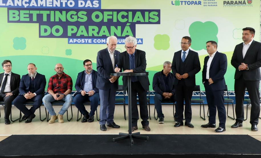 Com empresas credenciadas, Lottopar autoriza início das operações de apostas esportivas
