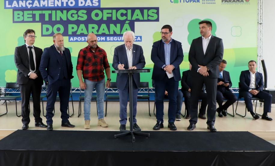 Com empresas credenciadas, Lottopar autoriza início das operações de apostas esportivas
