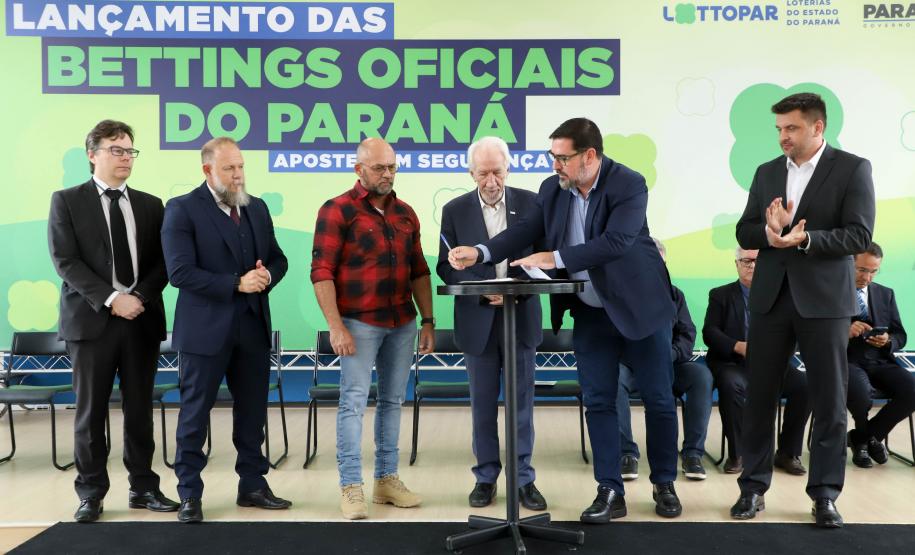 Com empresas credenciadas, Lottopar autoriza início das operações de apostas esportivas