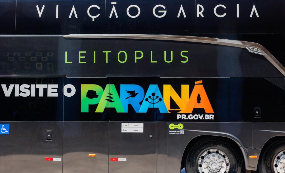 Campanha em parceria com Viação Garcia convida turistas a visitar o Paraná