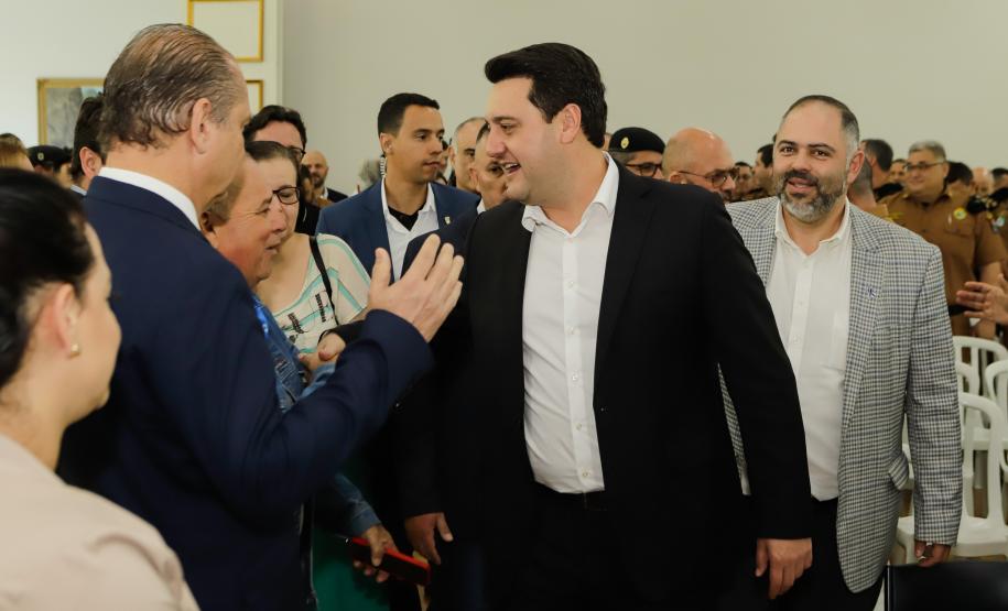 Governador entrega 142 novas viaturas para a Polícia Militar e caminhões para Defesa Civil