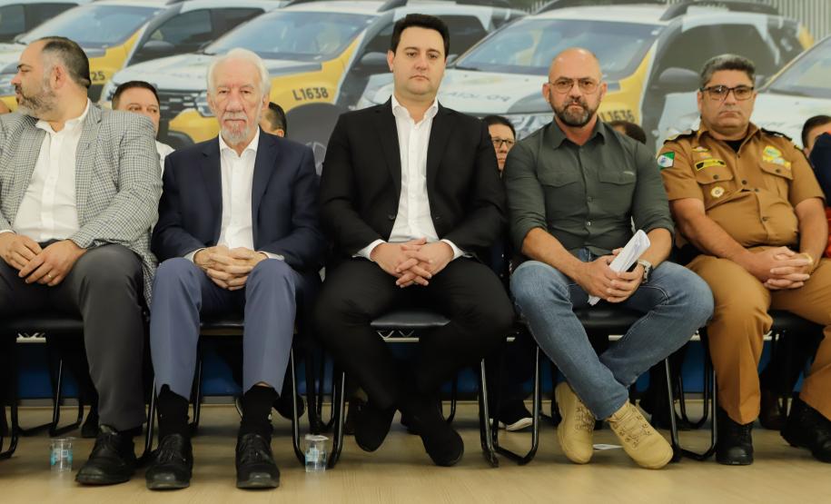 Governador entrega 142 novas viaturas para a Polícia Militar e caminhões para Defesa Civil