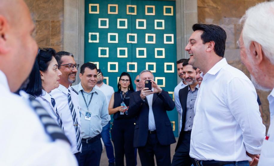 Campanha em parceria com Viação Garcia convida turistas a visitar o Paraná