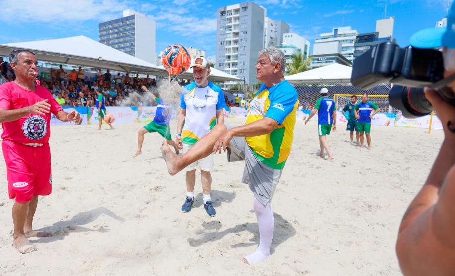 Futebol das Estrelas com ídolos paranaenses marca início do calendário esportivo no Litoral