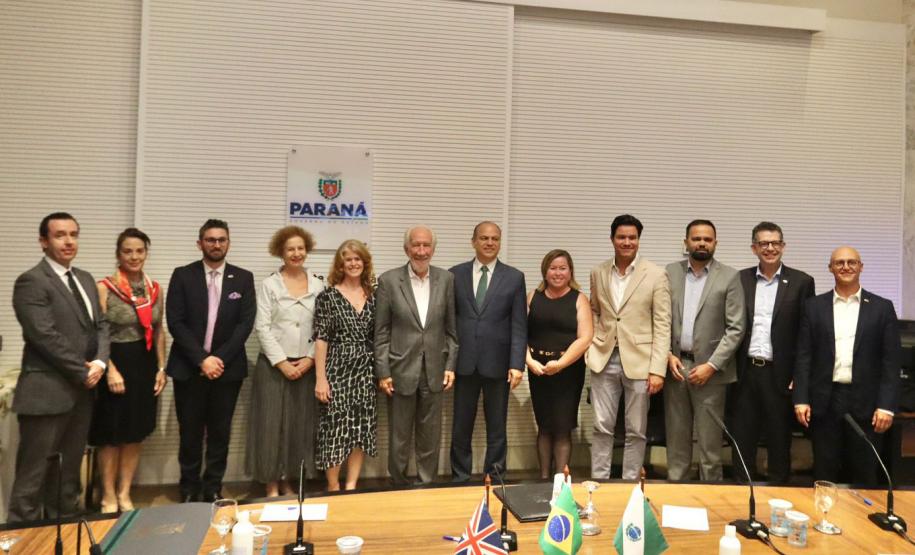 Paraná busca parcerias com o Reino Unido em educação, infraestrutura e energia verde