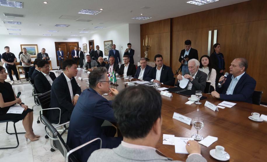 Paraná firma acordo com a LG para receber nova fábrica no Brasil