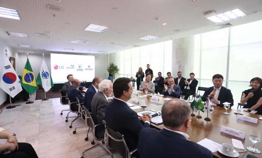 Paraná firma acordo com a LG para receber nova fábrica no Brasil