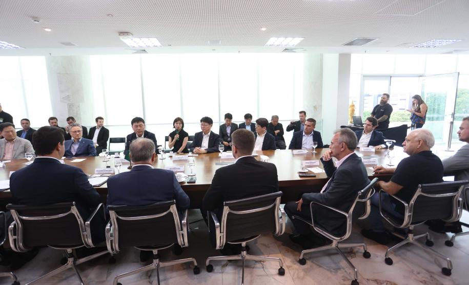 Paraná firma acordo com a LG para receber nova fábrica no Brasil