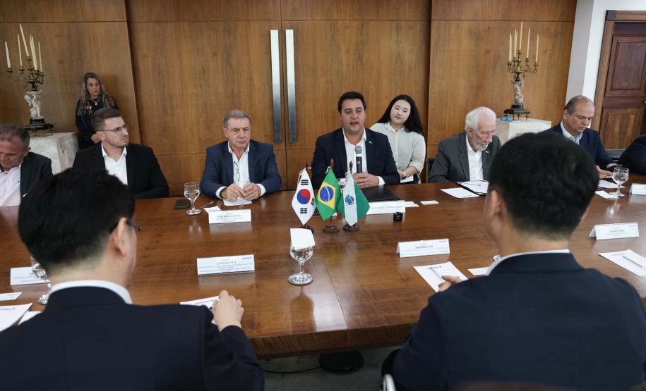 Paraná firma acordo com a LG para receber nova fábrica no Brasil