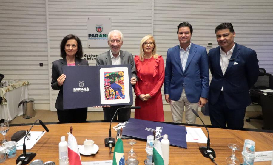 Paraná apresenta à embaixadora da Polônia projetos com potencial para cooperação