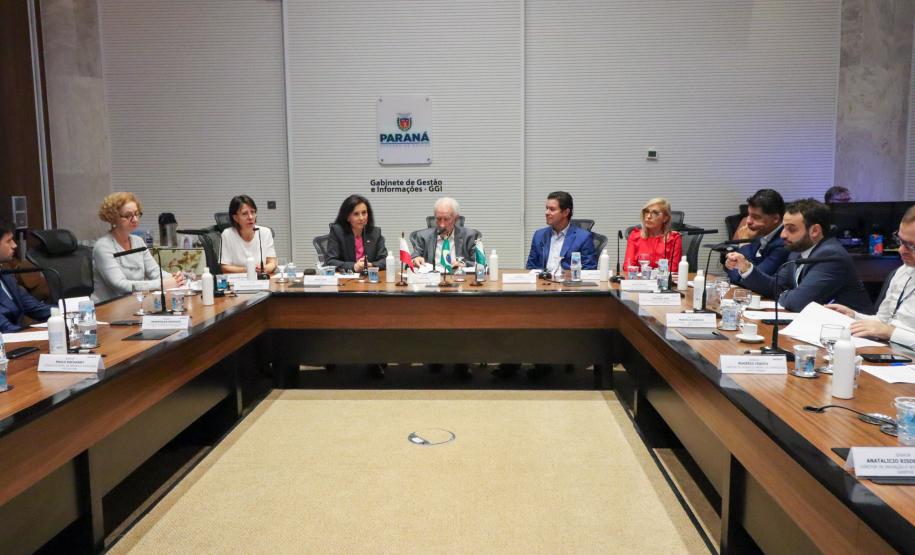 Paraná apresenta à embaixadora da Polônia projetos com potencial para cooperação