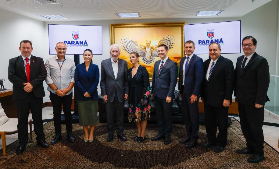 Em reunião com Governo, Igreja oferece apoio e doações de kits para ações humanitárias