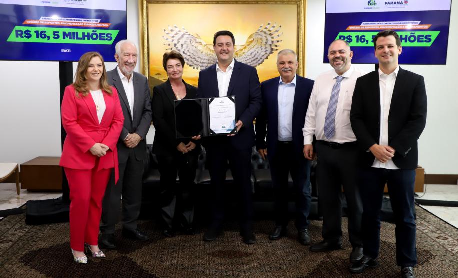 Governador libera R$ 16,5 milhões para pavimentação e conclusão de ginásio em Irati