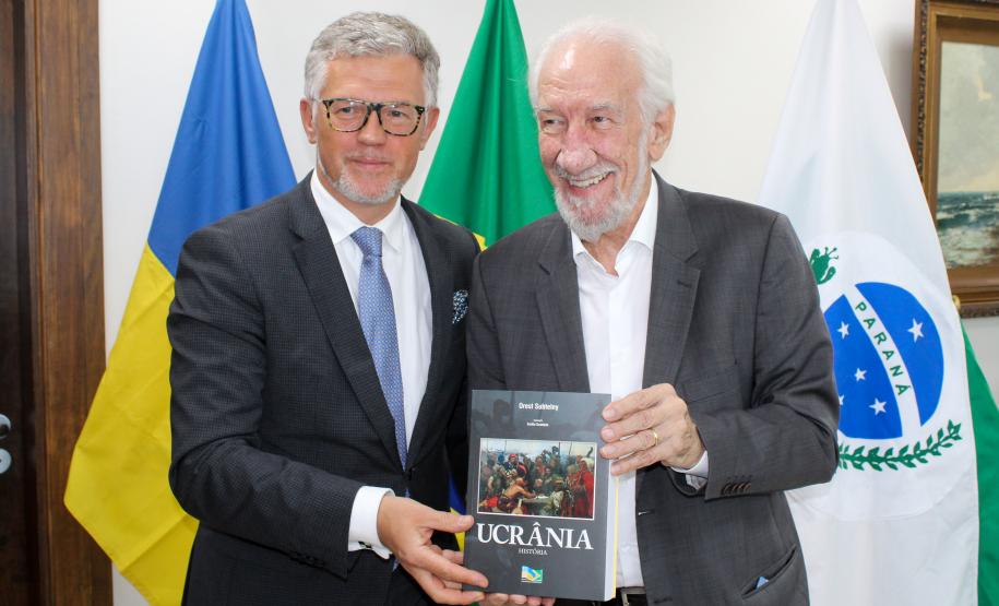 Piana recebe visita do novo embaixador da Ucrânia no Brasil e de cônsul da Coreia do Sul