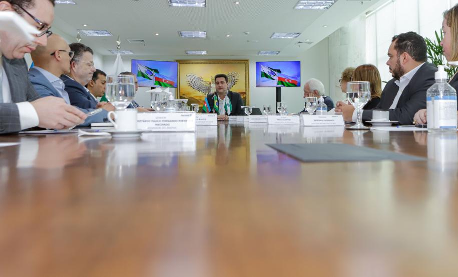 Governador recebe embaixador do Azerbaijão e destaca potenciais produtivos do Paraná