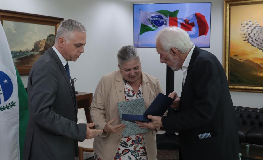 Darci Piana apresenta potenciais econômicos do Paraná à cônsul-geral do Canadá