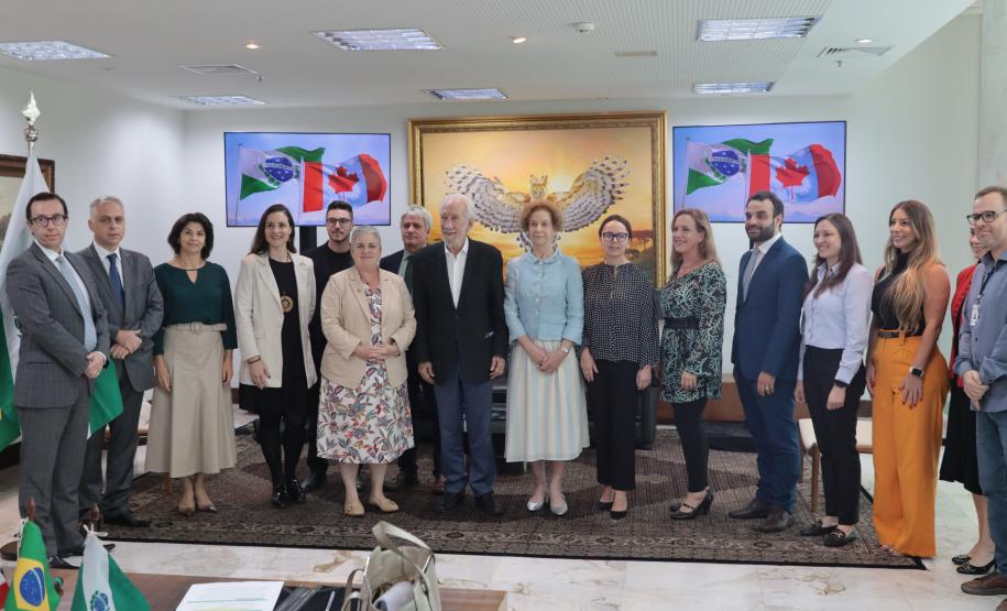 Darci Piana apresenta potenciais econômicos do Paraná à cônsul-geral do Canadá