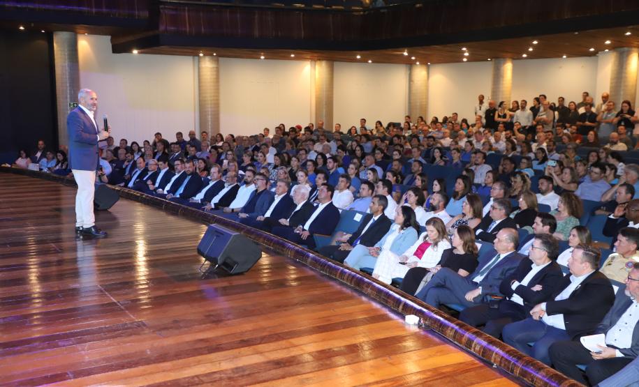 Com palestra de Paulo Hartung, Governo do Paraná retoma ciclo de encontros com especialistas