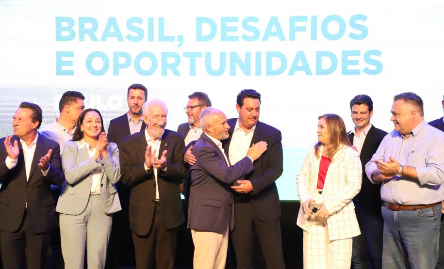 Com palestra de Paulo Hartung, Governo do Paraná retoma ciclo de encontros com especialistas