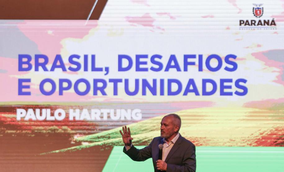 Com palestra de Paulo Hartung, Governo do Paraná retoma ciclo de encontros com especialistas