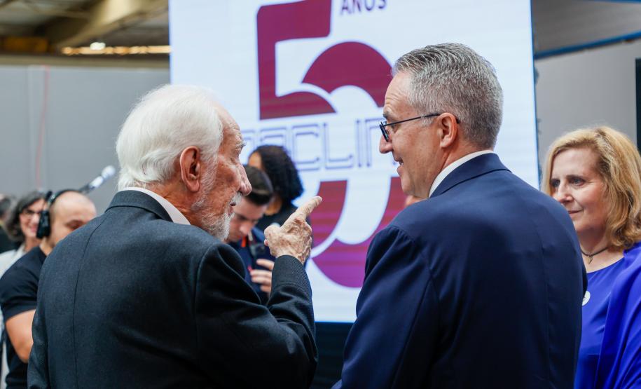 Piana participa do aniversário da Maclinea, que vai ampliar investimentos em Curitiba