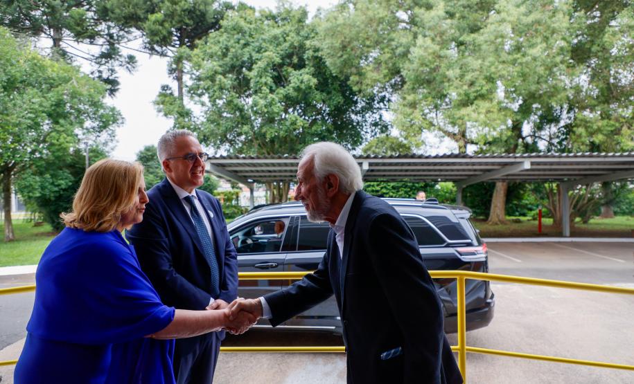 Piana participa do aniversário da Maclinea, que vai ampliar investimentos em Curitiba