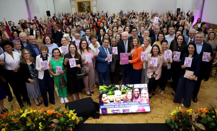 Governo do Estado institui Código de Defesa dos Direitos da Mulher Paranaense