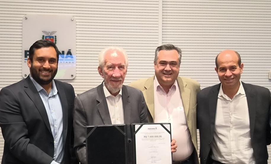 Governo do Estado destina R$ 7 milhões para construção da maternidade de Reserva