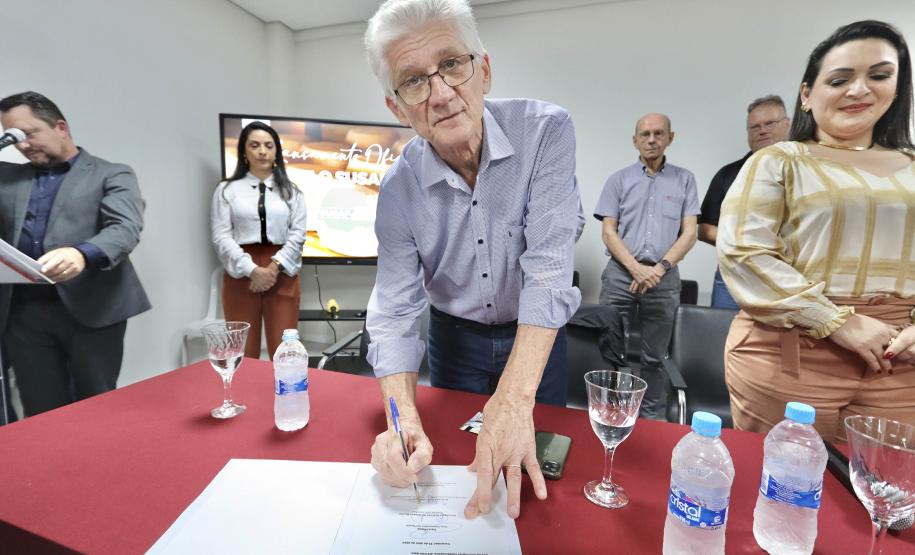 Carambeí formaliza adesão ao programa que possibilita ampliar vendas da agroindústria