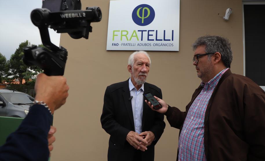 Tecnologia verde: Piana conhece máquina de compostagem acelerada em Tijucas do Sul