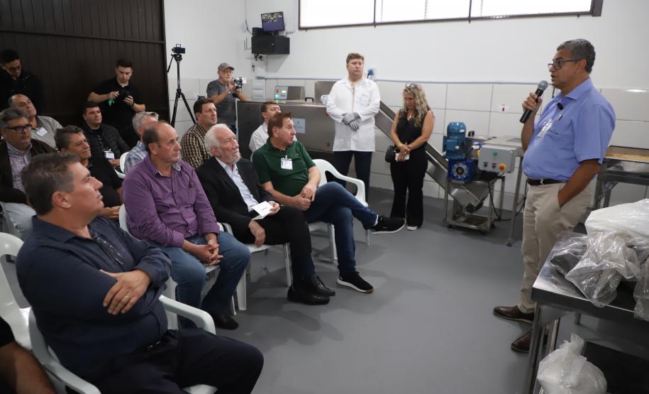 Tecnologia verde: Piana conhece máquina de compostagem acelerada em Tijucas do Sul