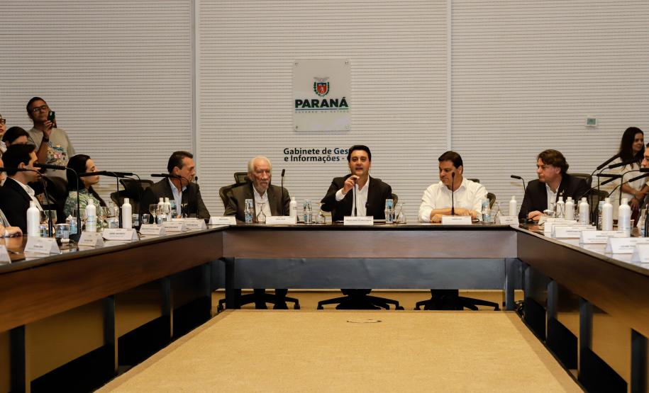 Governo do Paraná e Airbnb lançam rota para promover turismo sustentável no Litoral