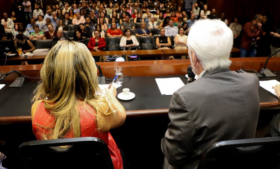 Em homenagem ao Dia da Enfermagem, Piana destaca importância da profissão