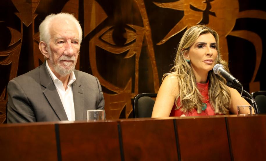 Em homenagem ao Dia da Enfermagem, Piana destaca importância da profissão