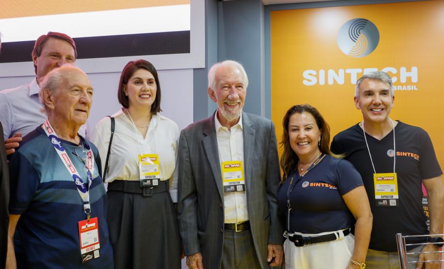 Darci Piana participa da abertura de uma das maiores feiras de autopeças da América Latina
