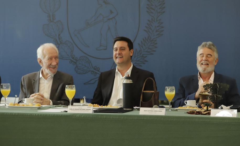Ratinho Junior recebe lideranças da Marcha Para Jesus, que será no dia 18 de maio