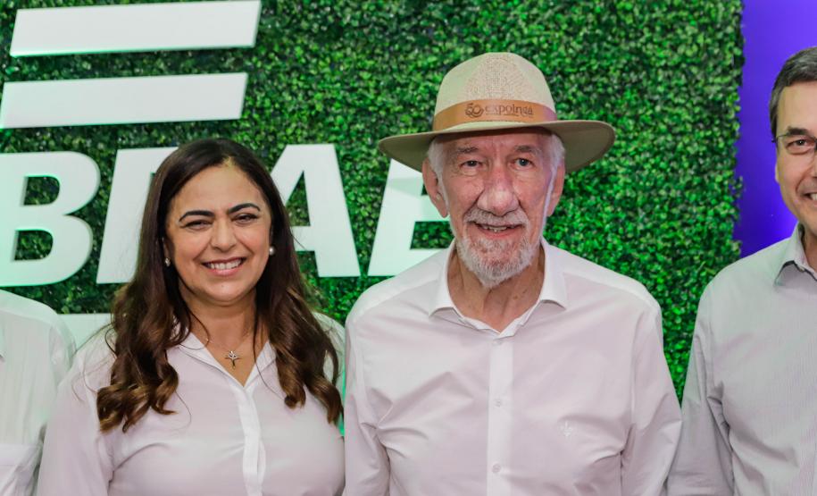 Governador em exercício destaca força do agro paranaense em visita à Expoingá