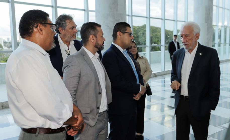 Delegação do Pará conhece modelo de negócio das cooperativista paranaenses