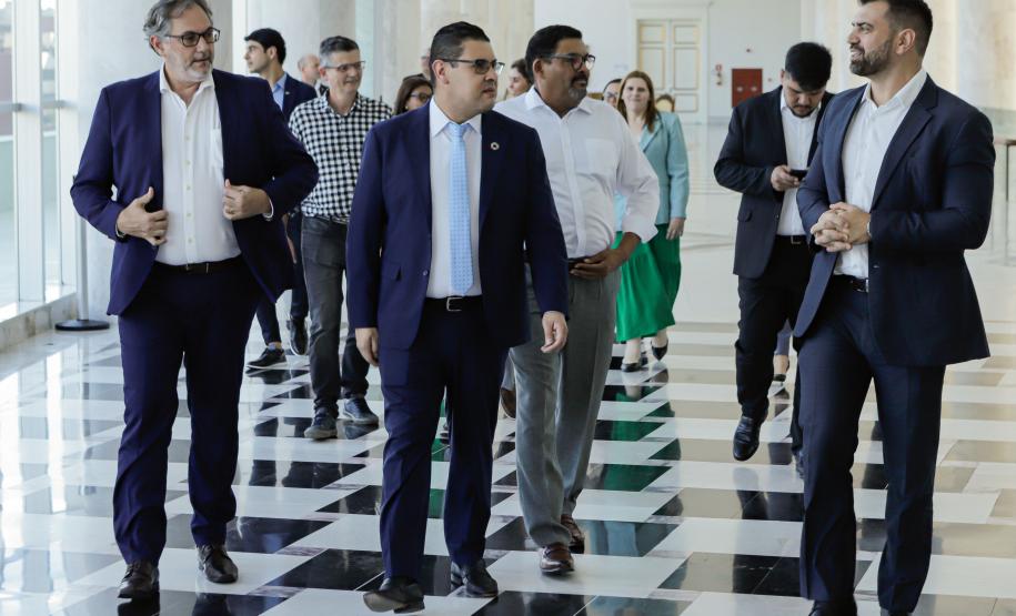 Delegação do Pará conhece modelo de negócio das cooperativista paranaenses